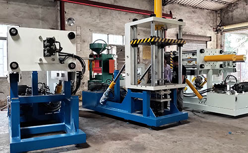 坤泰重力铸造机