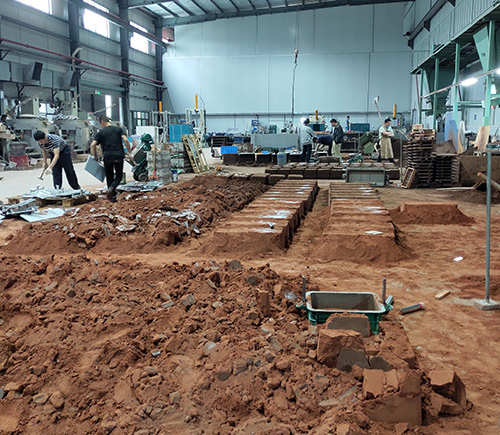 坤泰重力铸造机