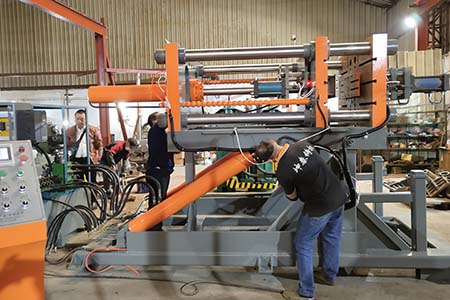 坤泰重力铸造机