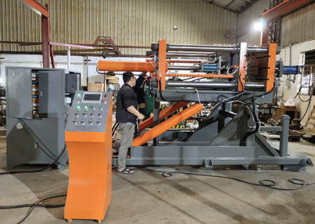 坤泰重力铸造机